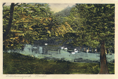 3657 Gezicht in het Wilhelminapark te Utrecht.